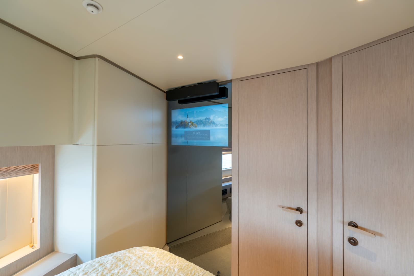 2025 Azimut Seadeck 6