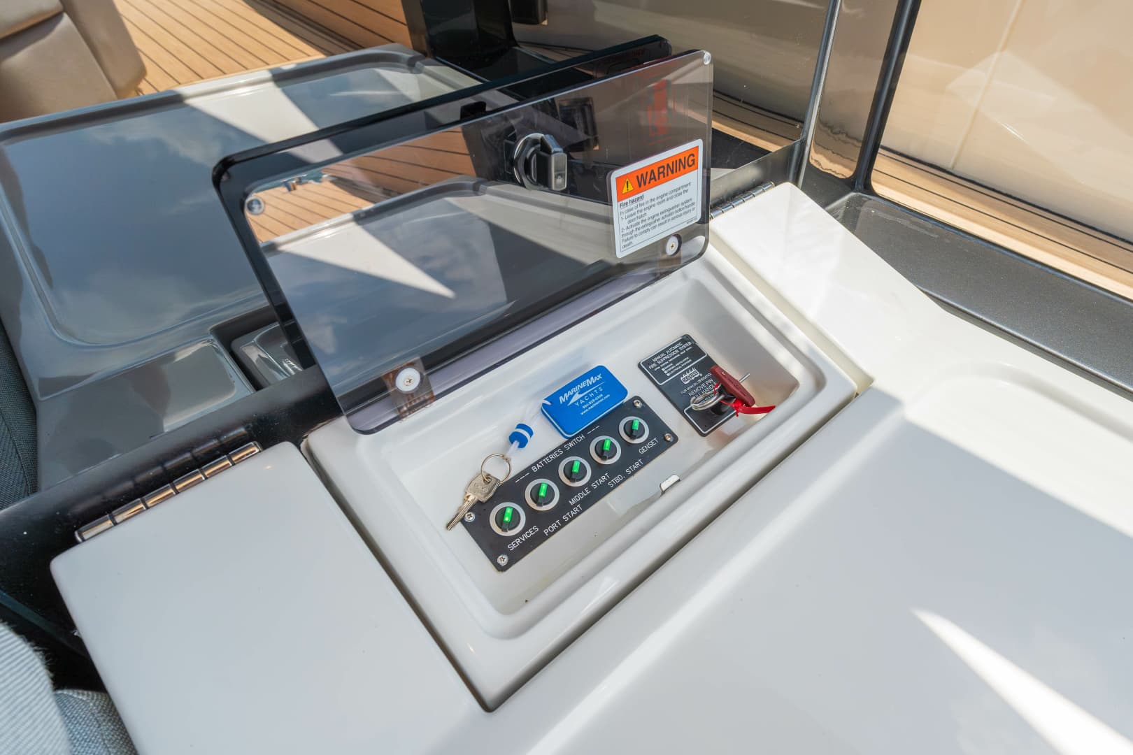 2025 Azimut Seadeck 6