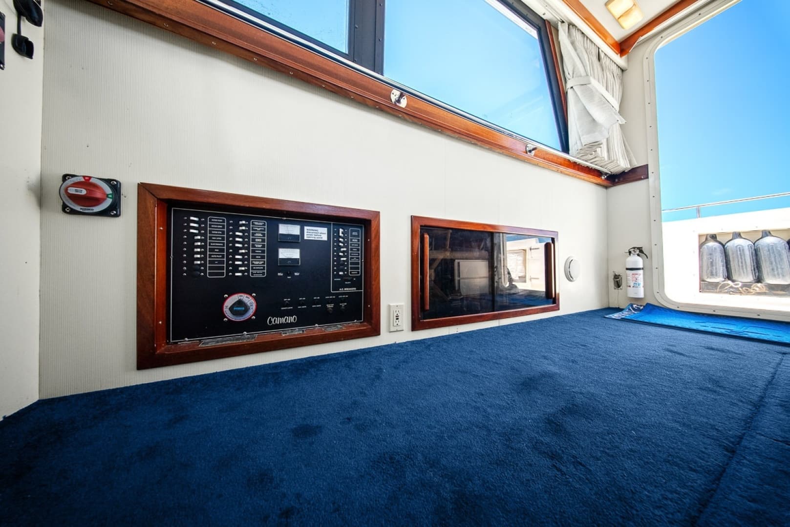2001 Camano 31 Trawler