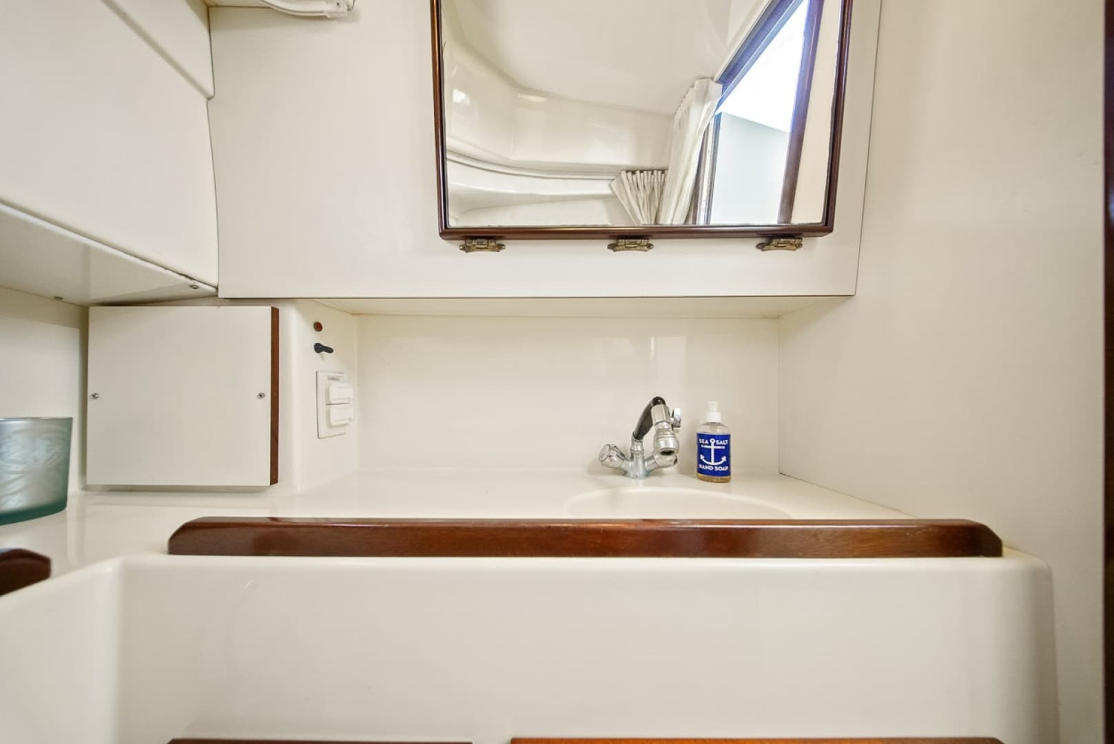 2001 Camano 31 Trawler