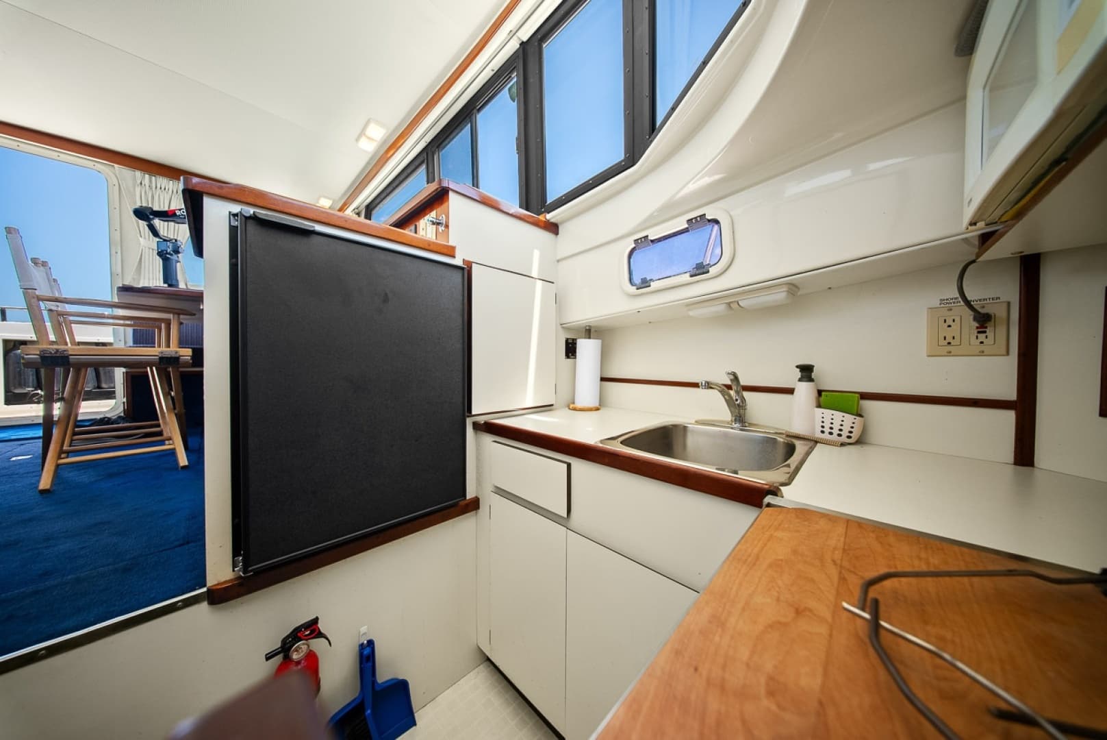 2001 Camano 31 Trawler