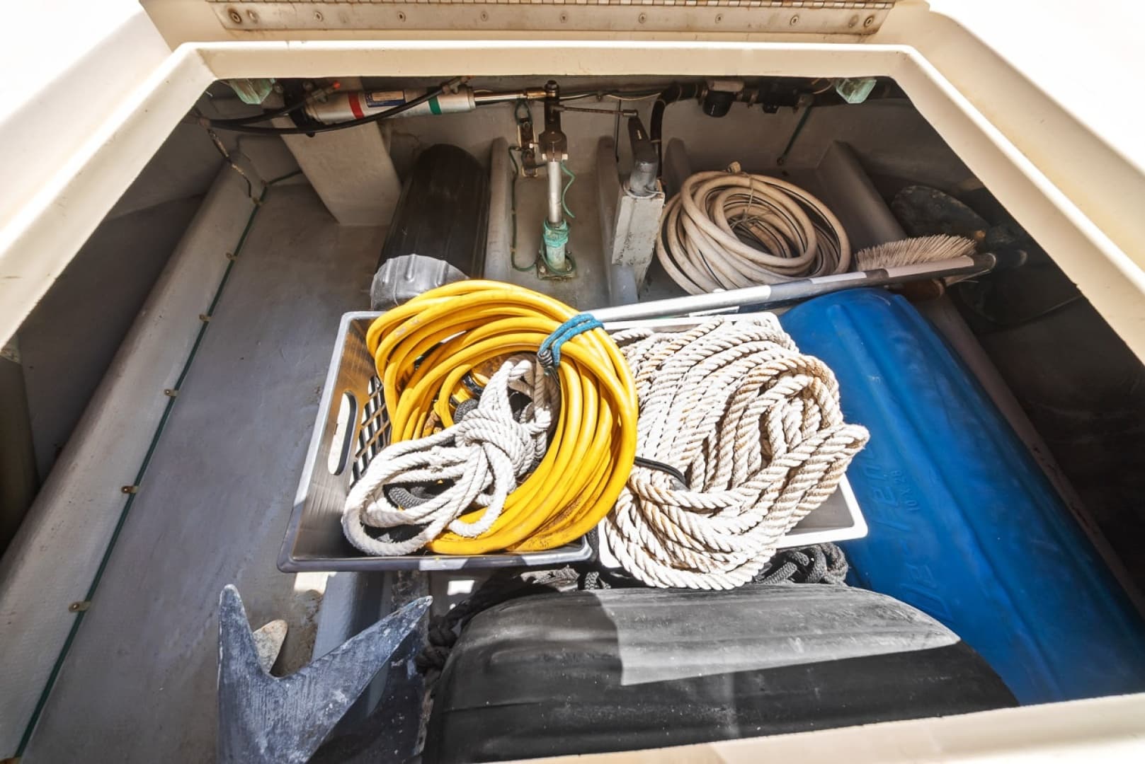 2001 Camano 31 Trawler