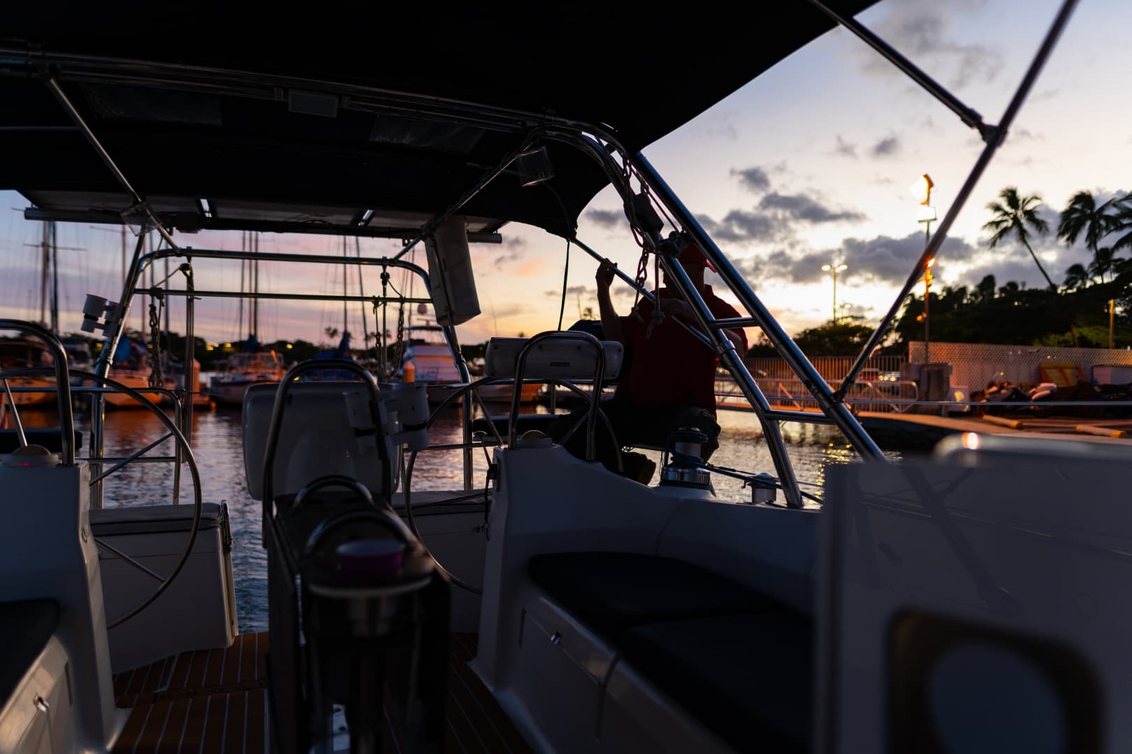 2008 Hunter 45 Deck Salon