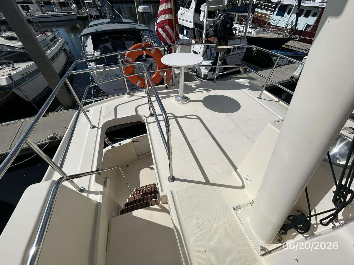 40' Mainship sundeck aft