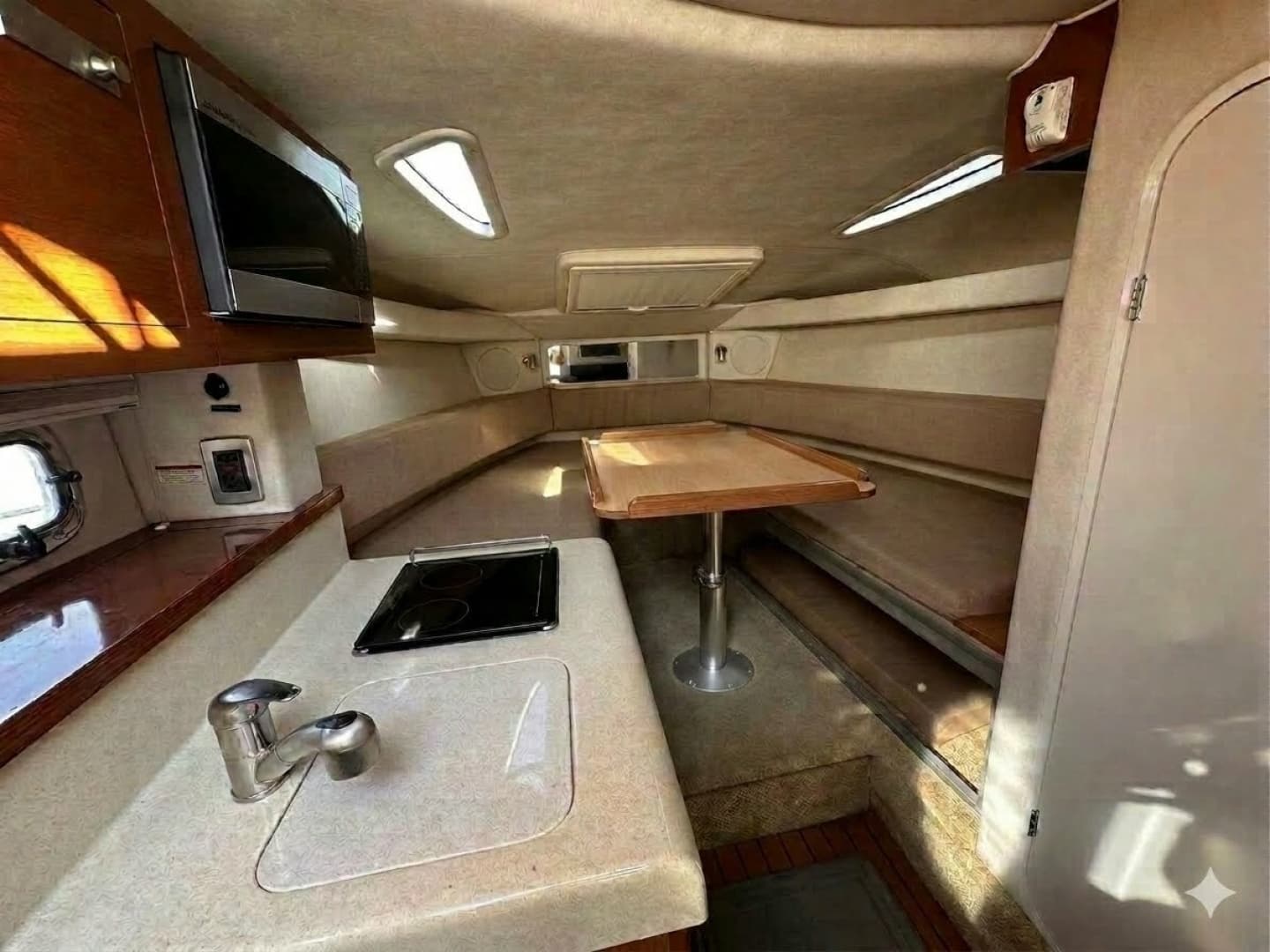 2010 Sea Ray 260 Sundancer