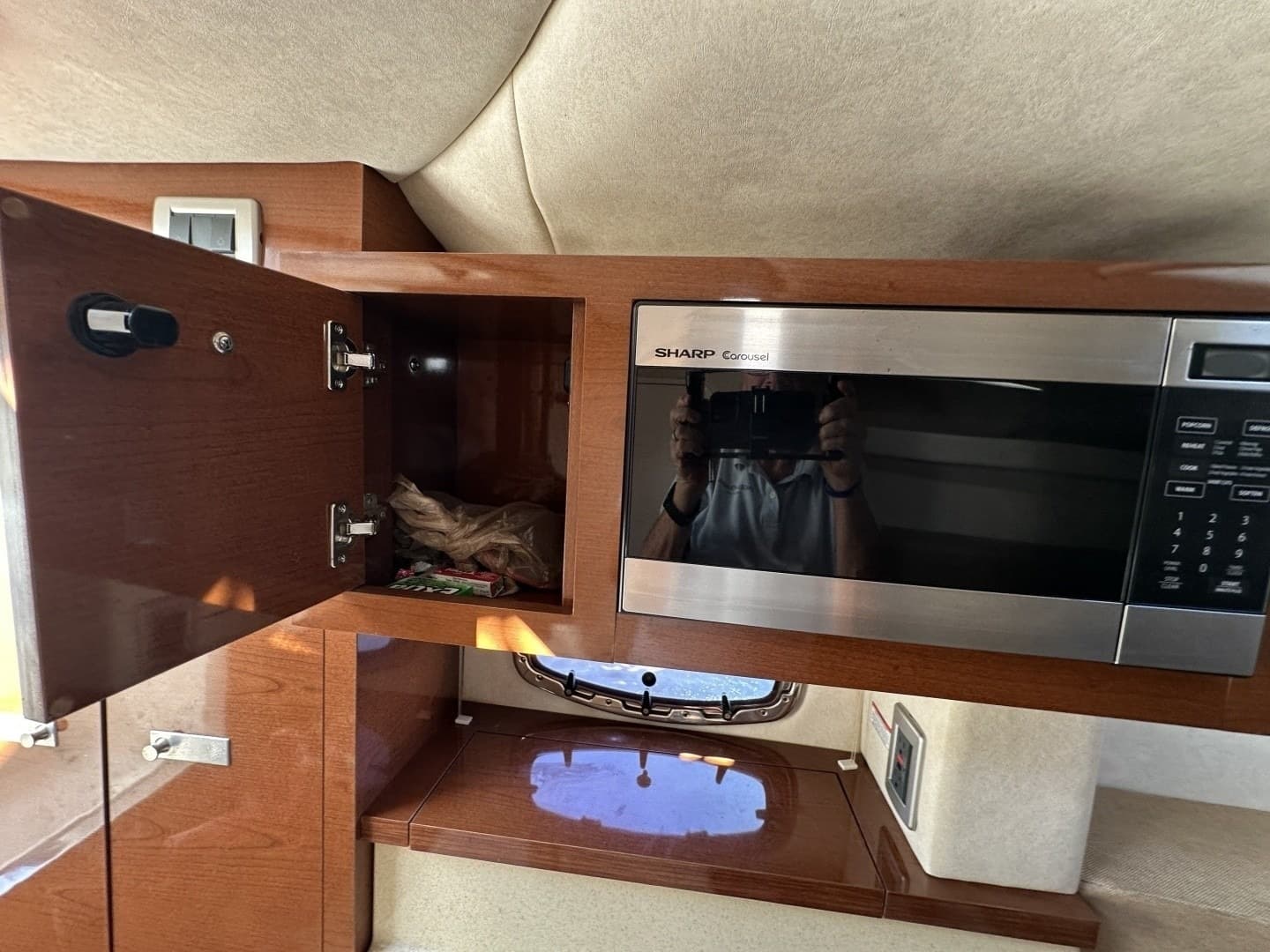 2010 Sea Ray Sundancer 260