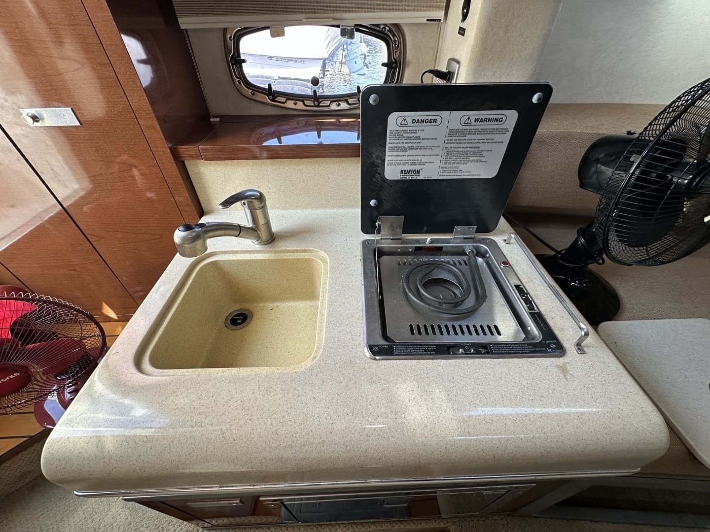 2010 Sea Ray Sundancer 260