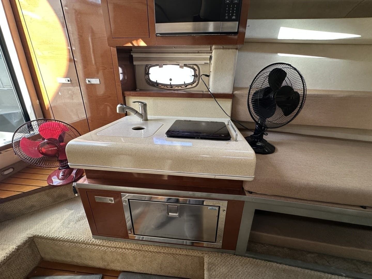 2010 Sea Ray Sundancer 260