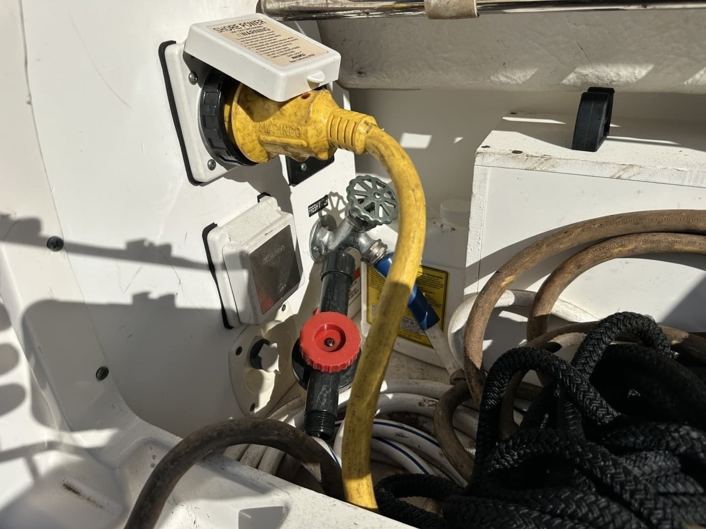 2010 Sea Ray Sundancer 260