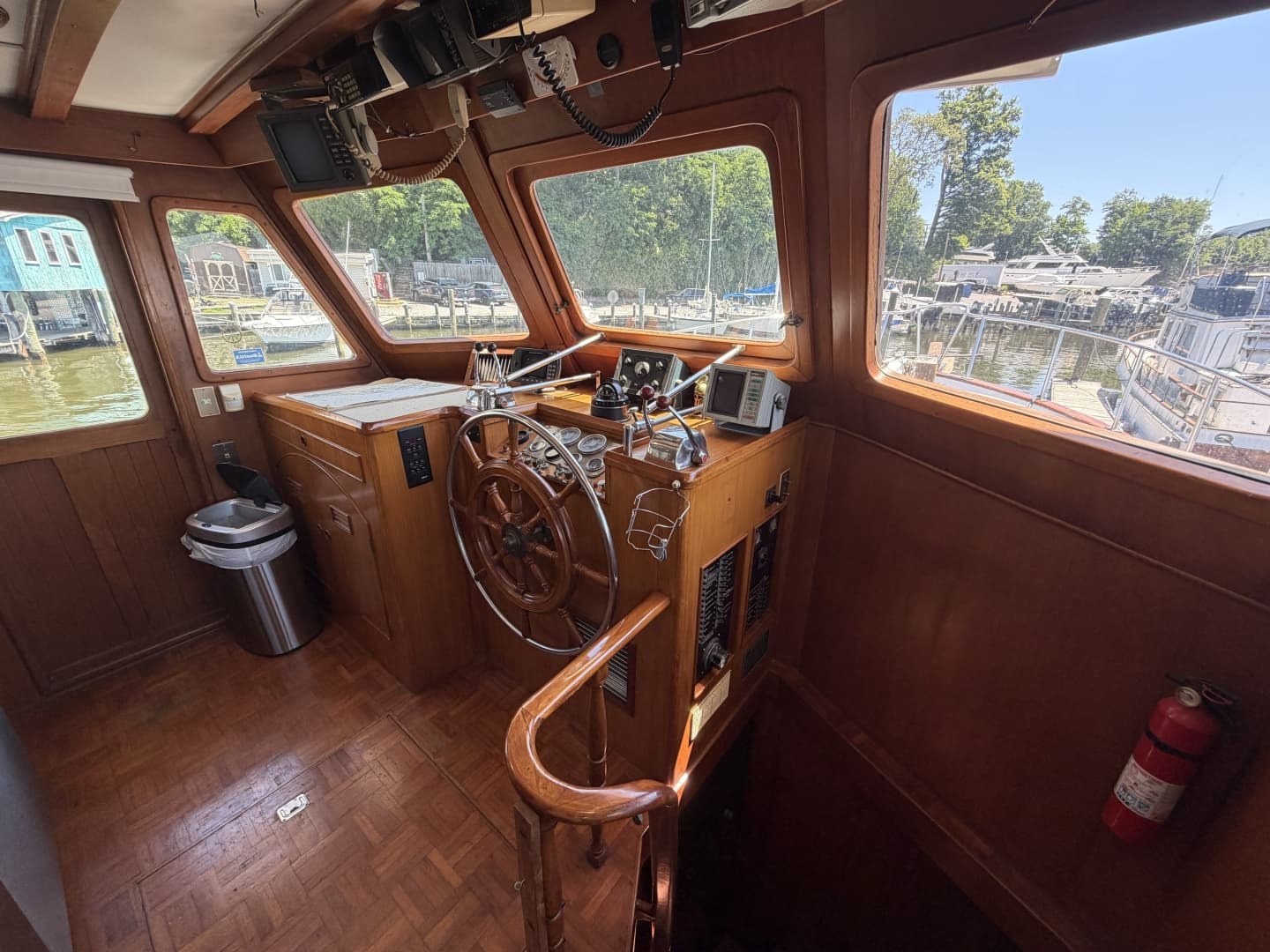 1981 Marine Trader 50