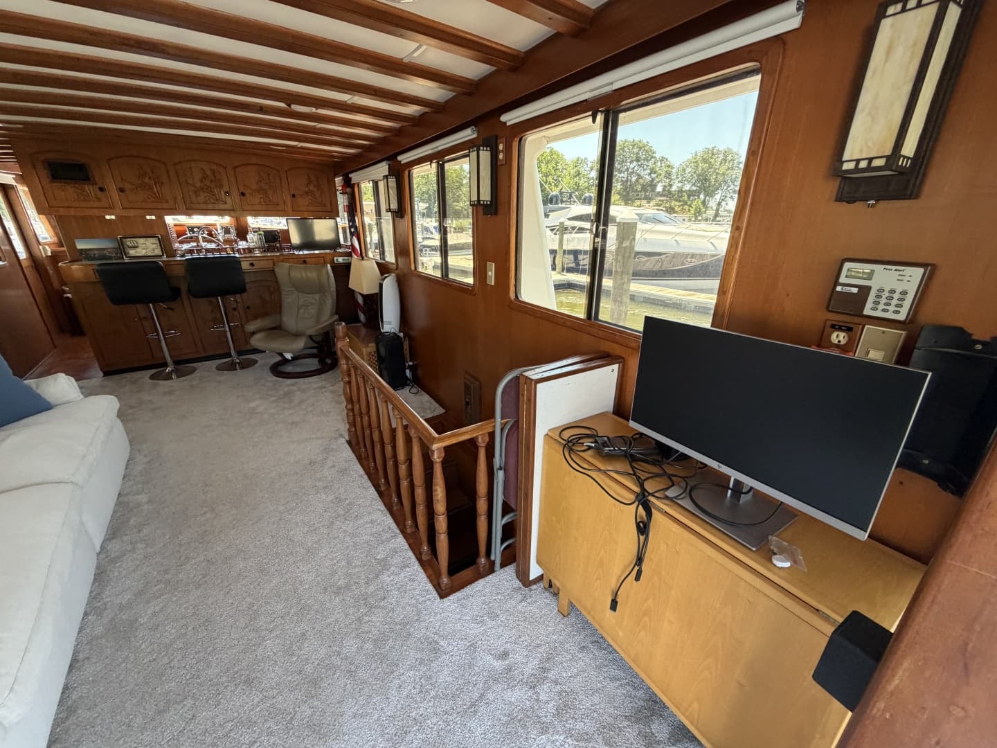 1981 Marine Trader 50