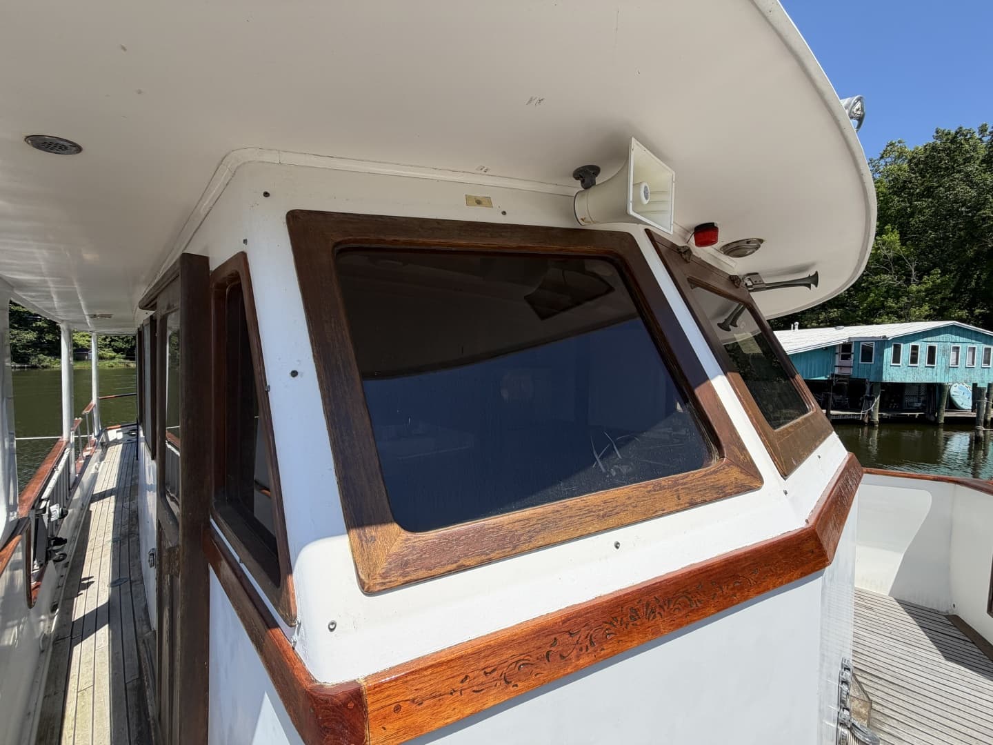 1981 Marine Trader 50