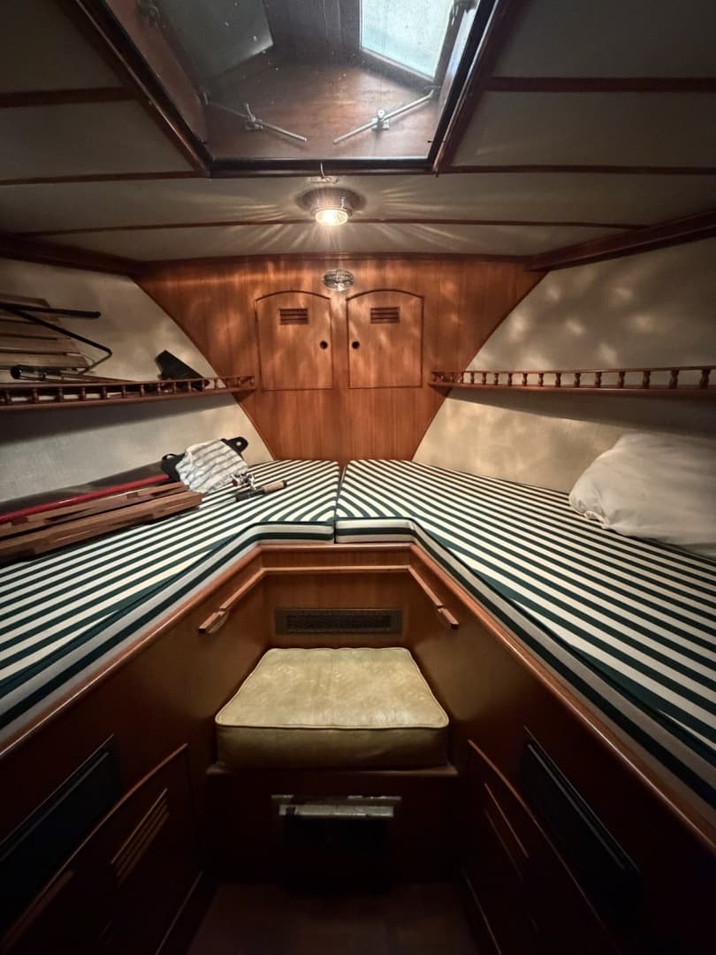 1981 Marine Trader 50