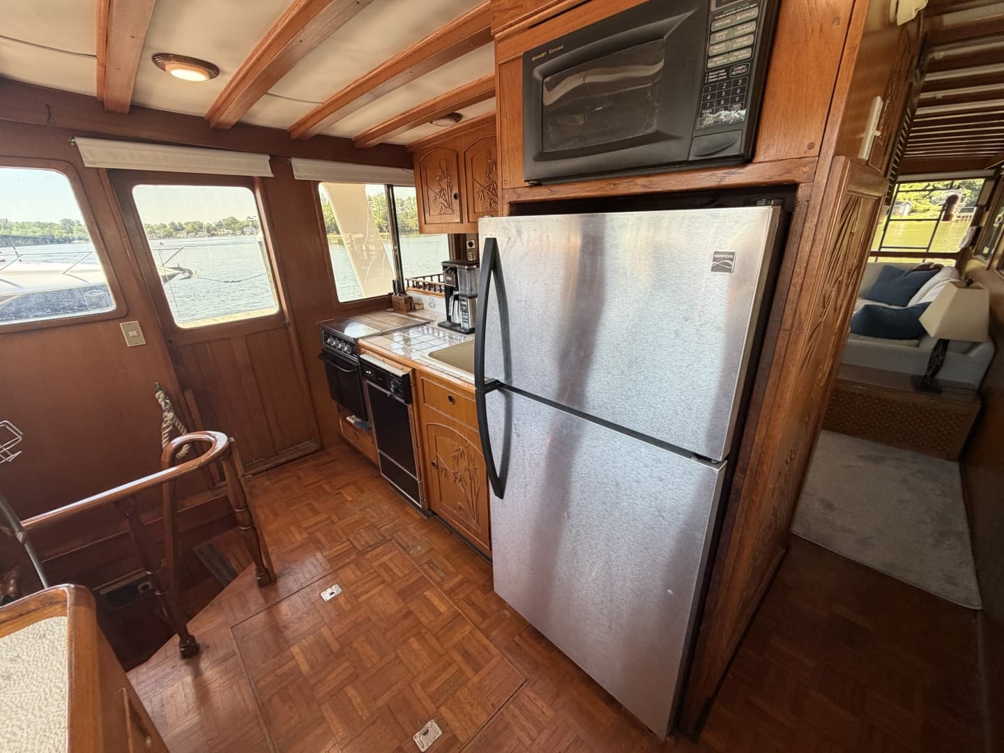 1981 Marine Trader 50