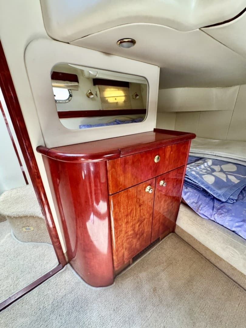 1999 Birchwood Challenger 450 Flybridge