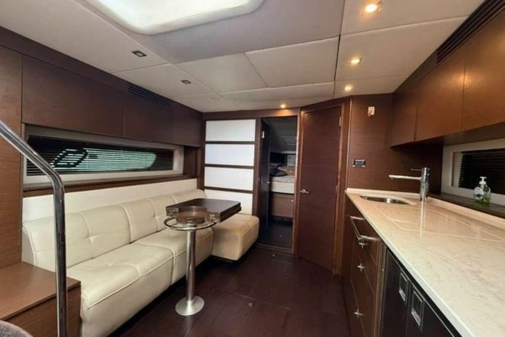2012 Sea Ray 450 Sundancer