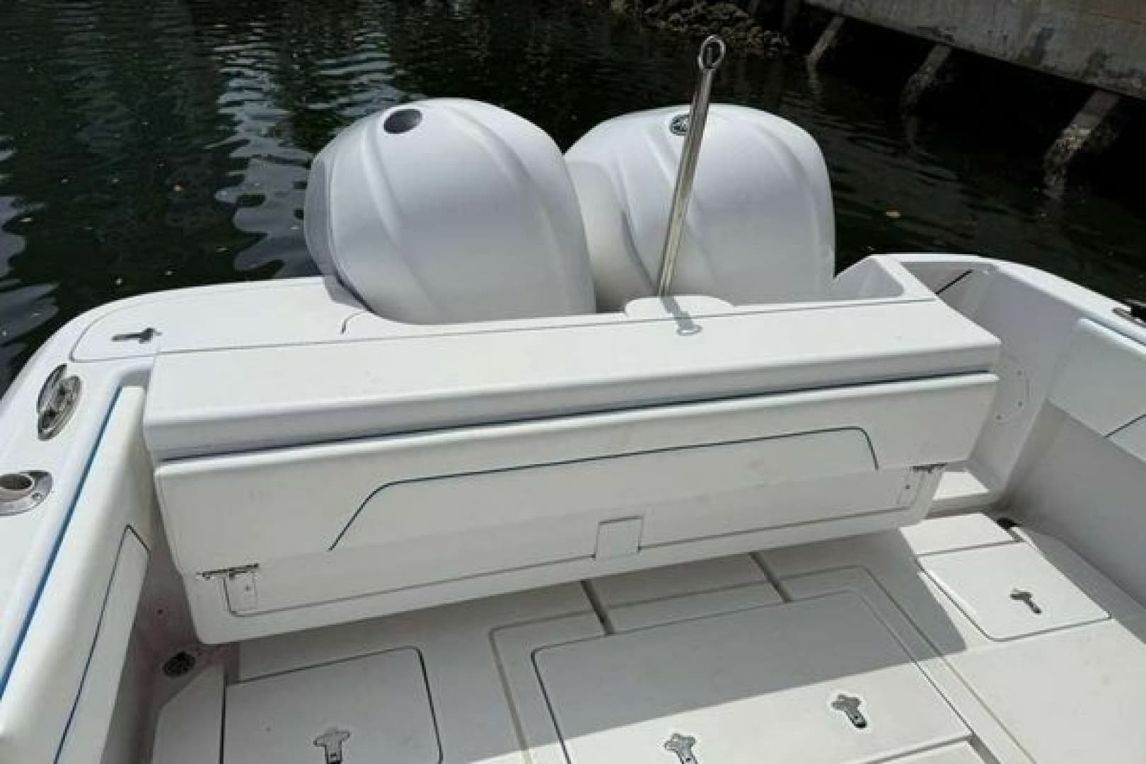 2012 Intrepid 323 Open
