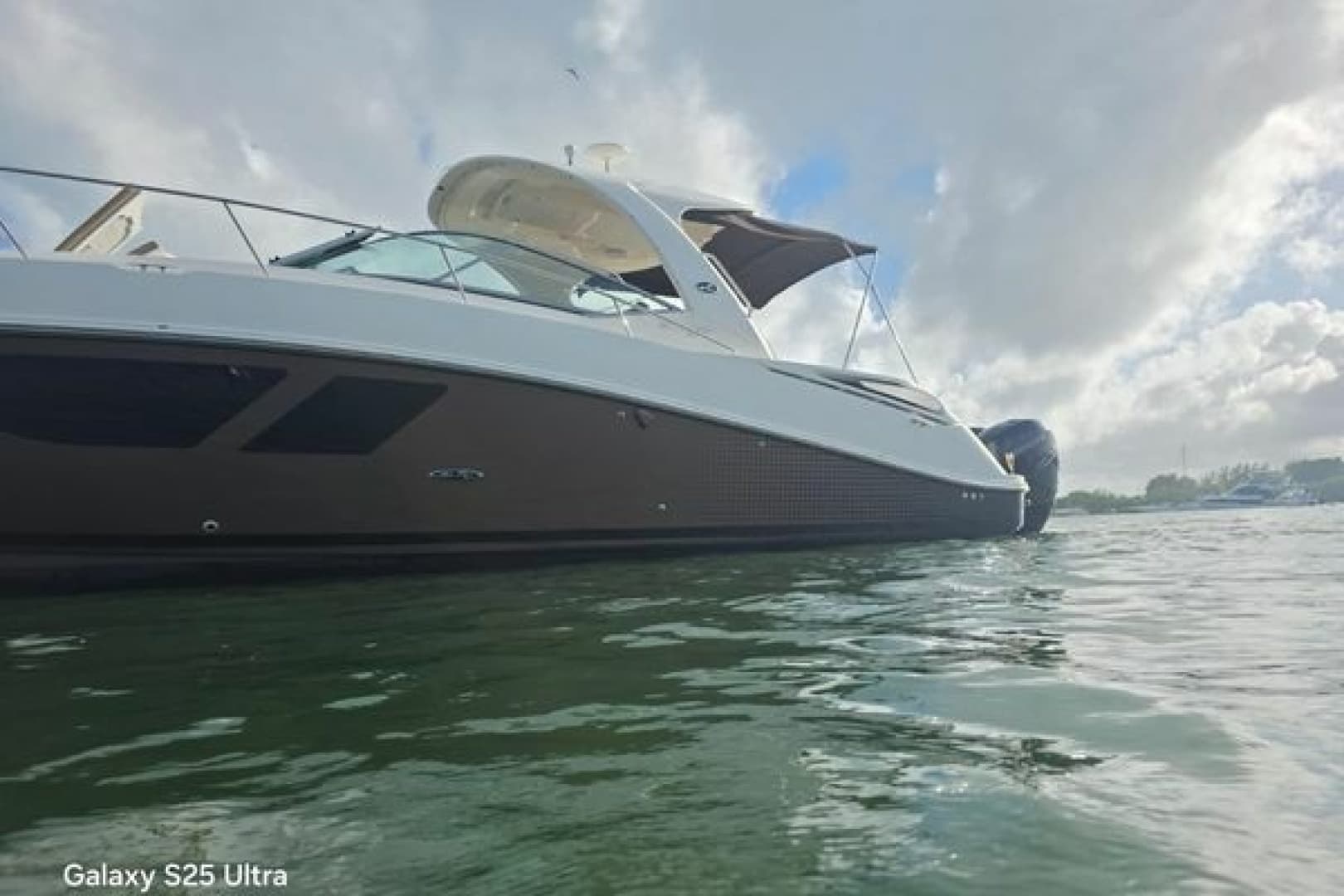 2010 Sea Ray 370 Sundancer