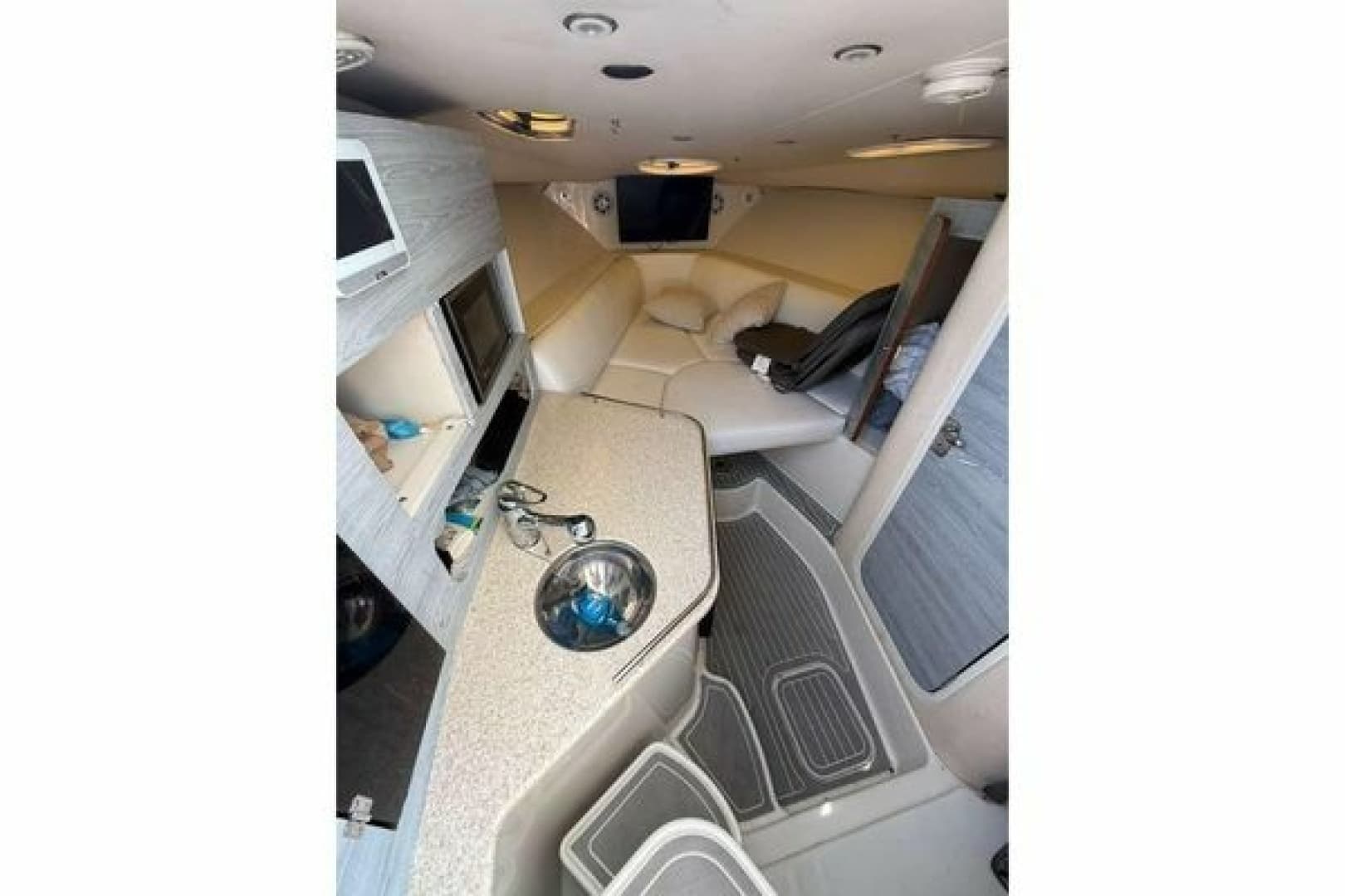 2010 Hydra-Sports Vector 3500 VX