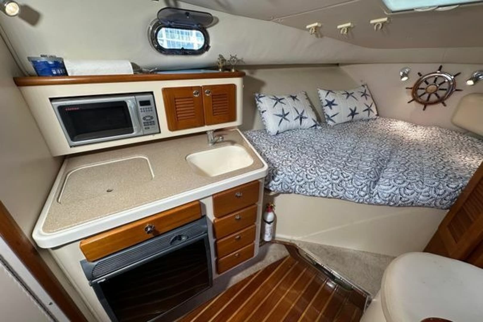 2008 Pursuit OS 335 Offshore