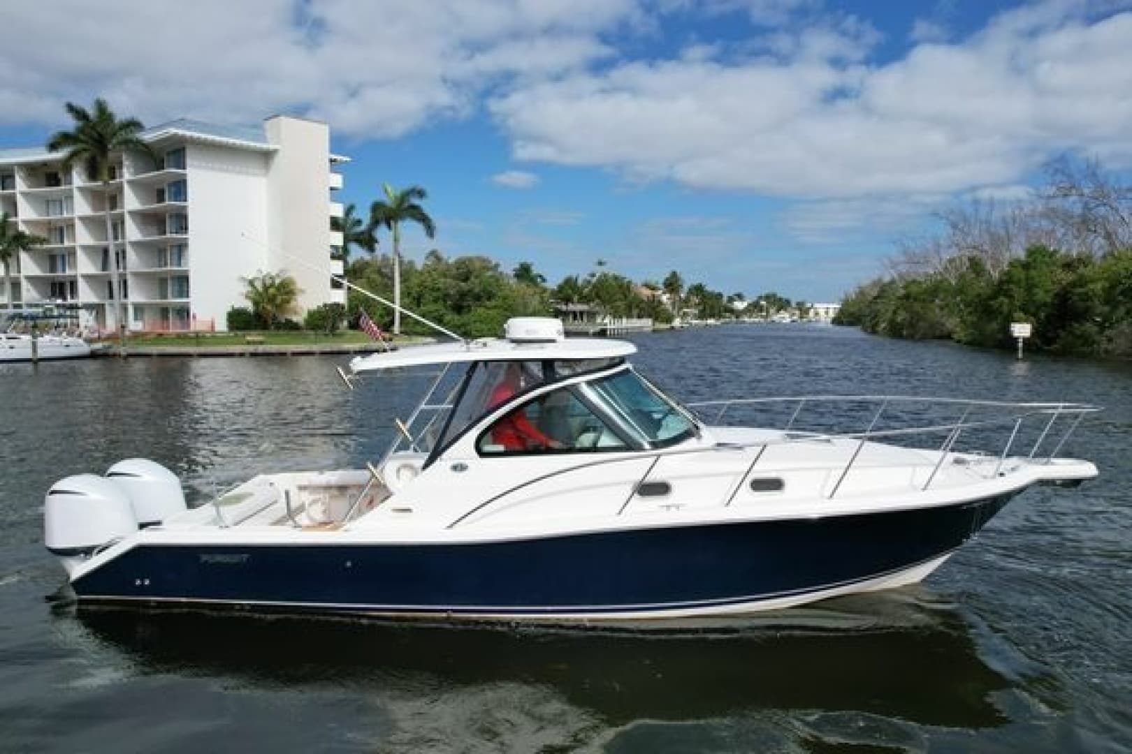 2008 Pursuit OS 335 Offshore