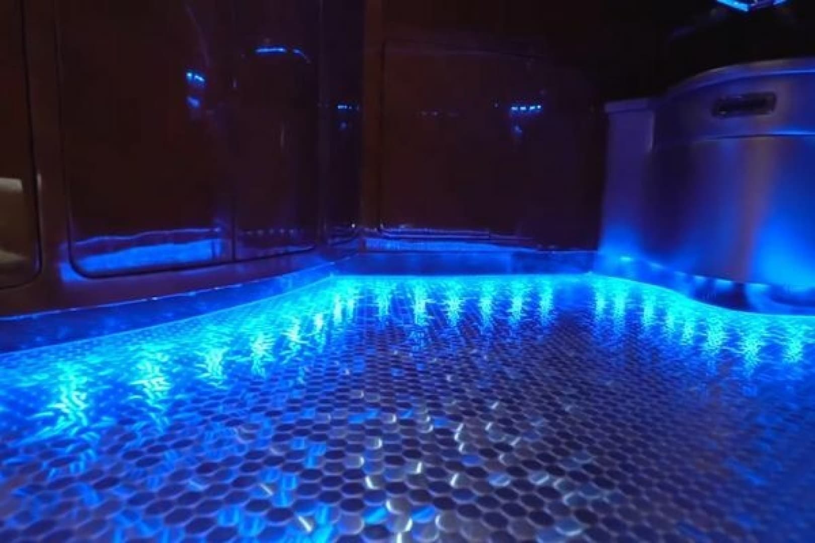 1987 Magnum 70 Convertible