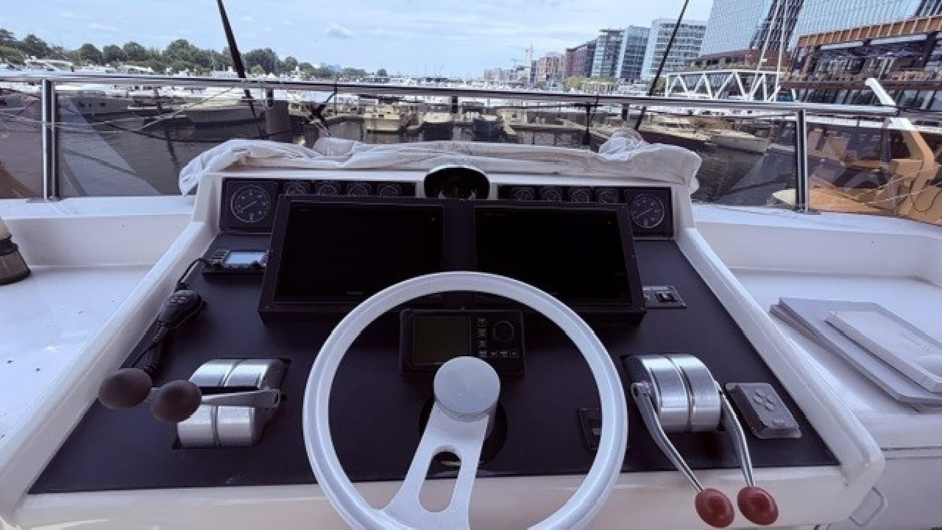 1990 Viking 55 Motor Yacht