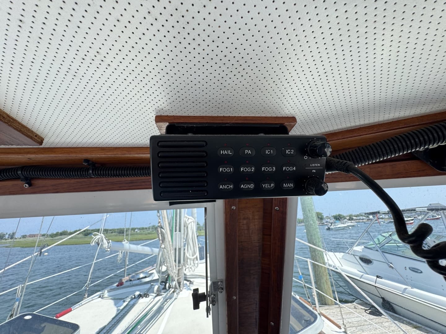 1989 Cape Dory 