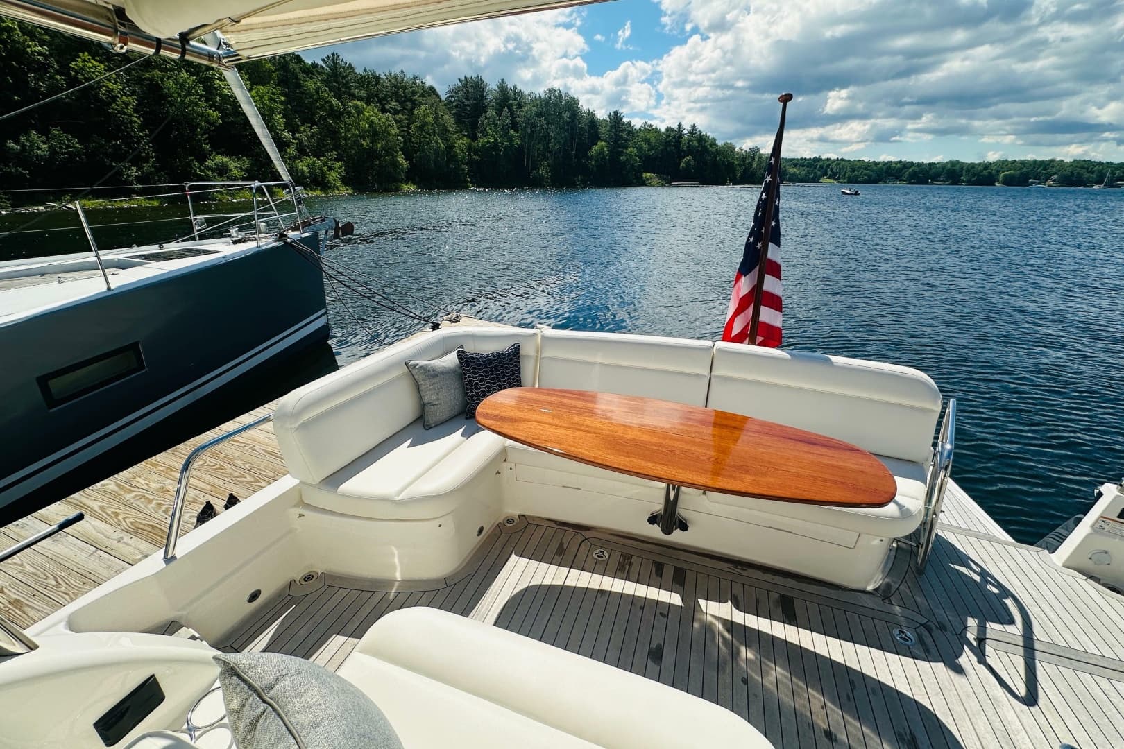 2025 Sabre 48 Salon Express