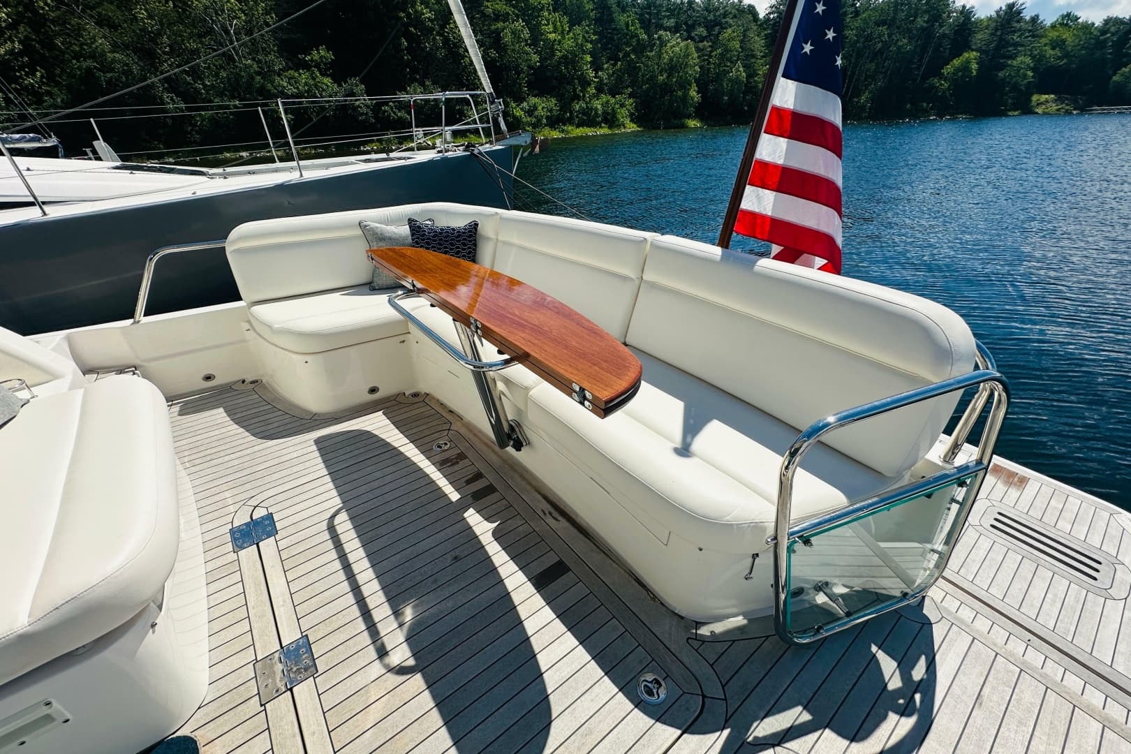 2025 Sabre 48 Salon Express
