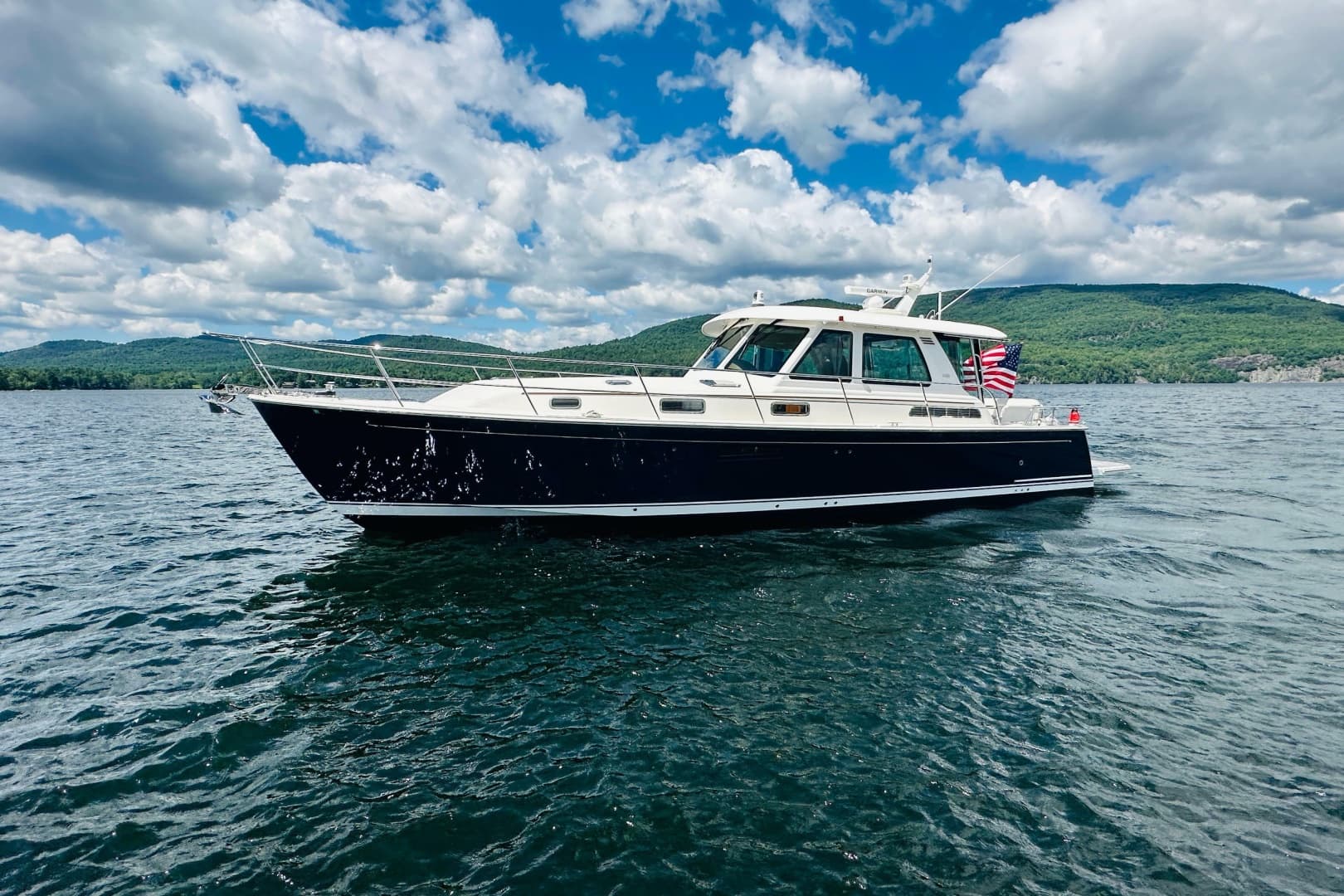 2025 Sabre 48 Salon Express