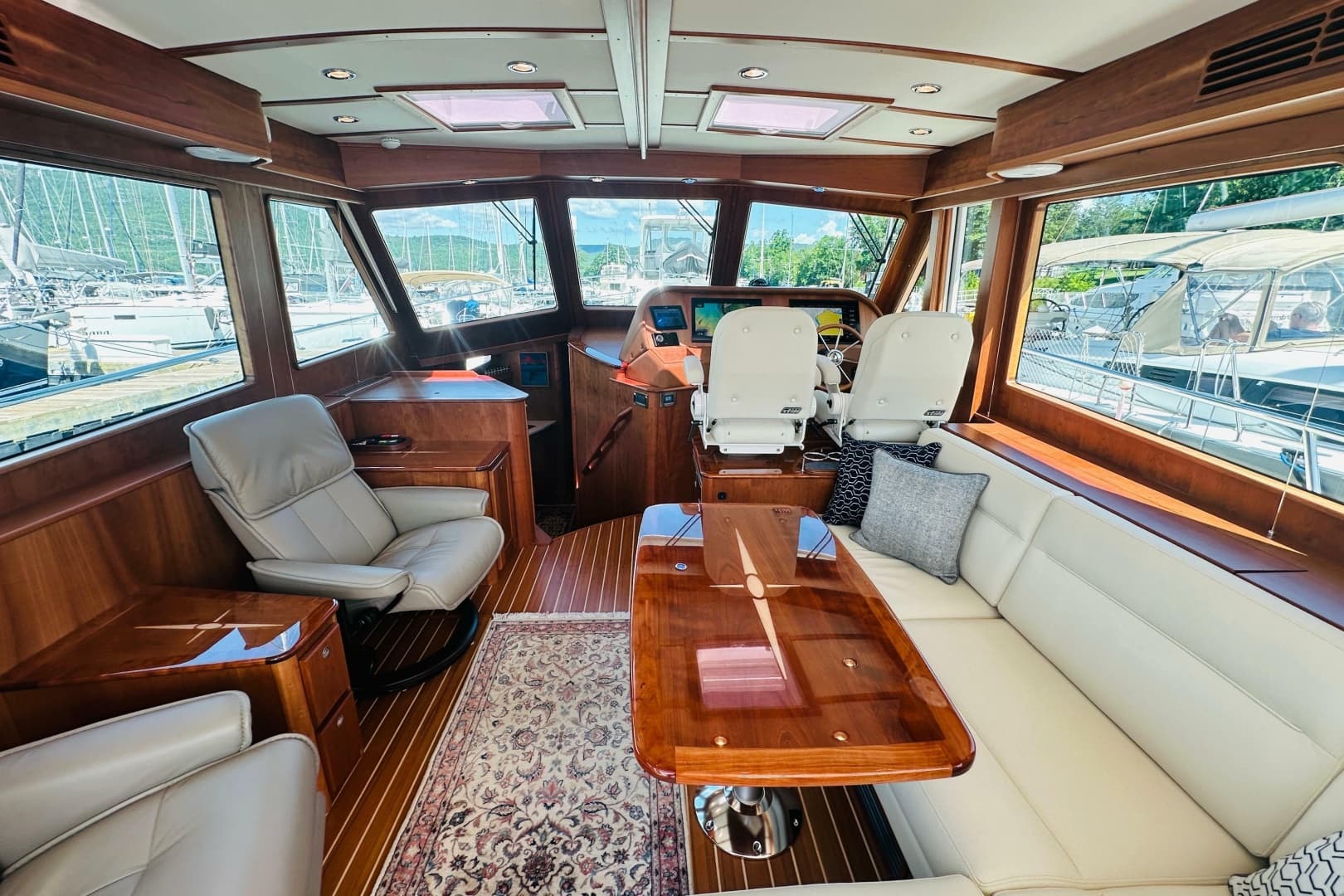 2025 Sabre 48 Salon Express