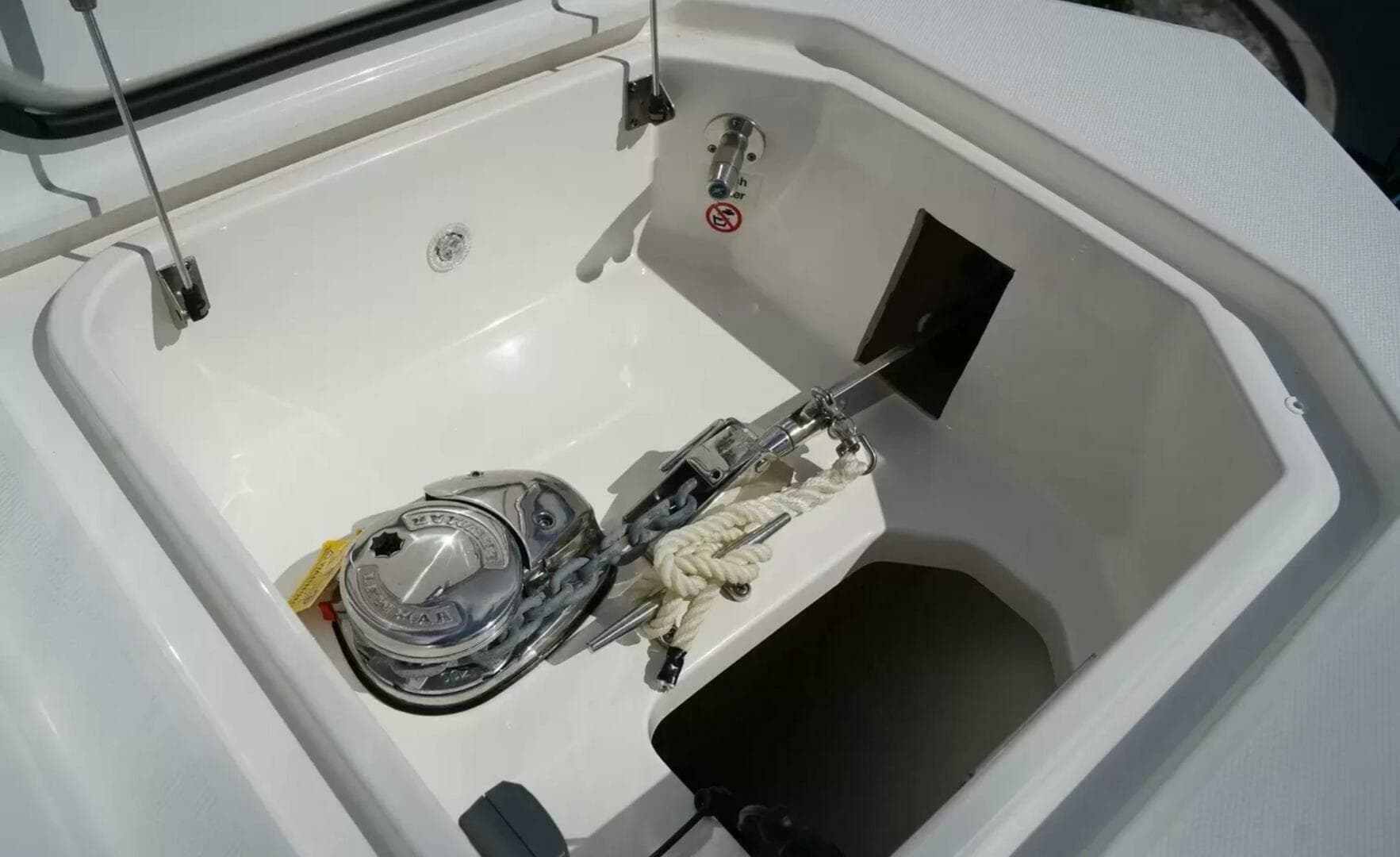 2023 Regulator 37