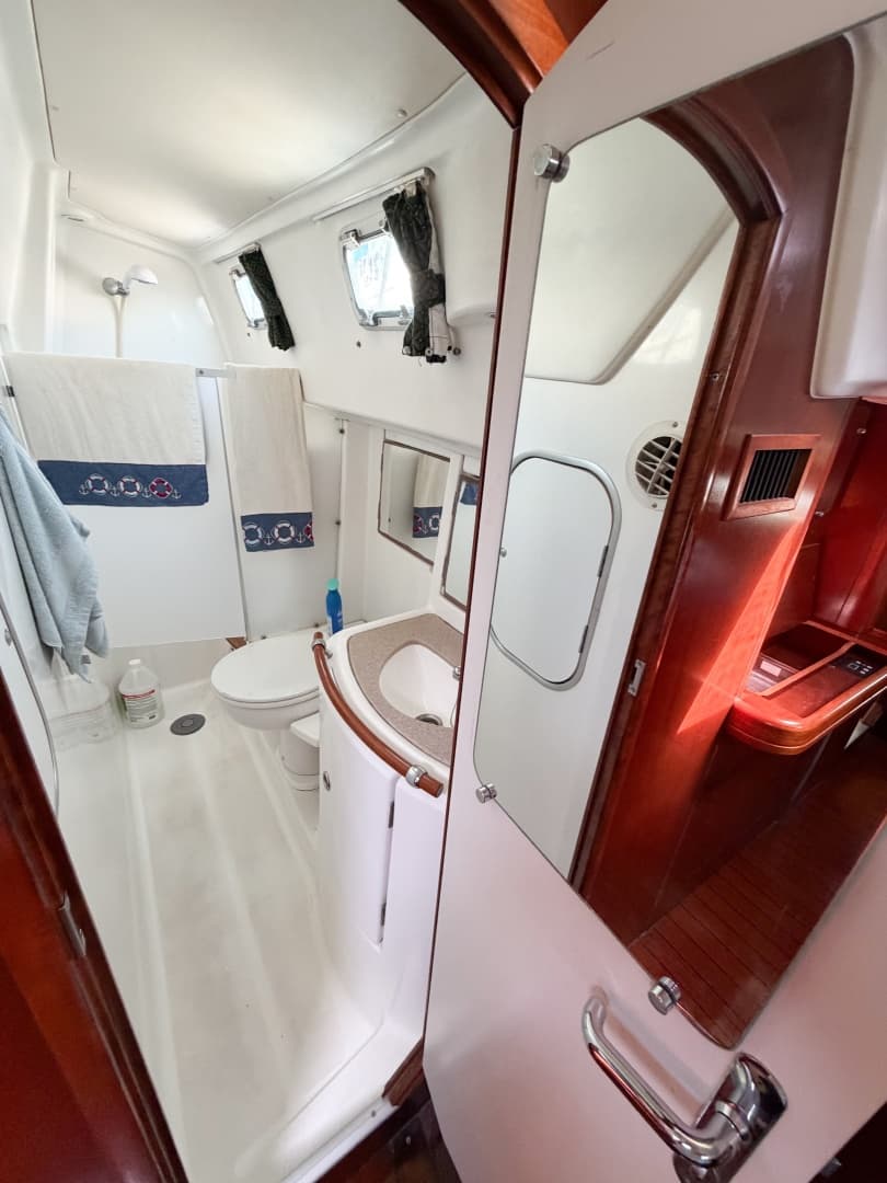 2002 Beneteau Oceanis 42CC