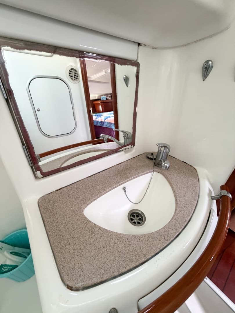 2002 Beneteau Oceanis 42CC