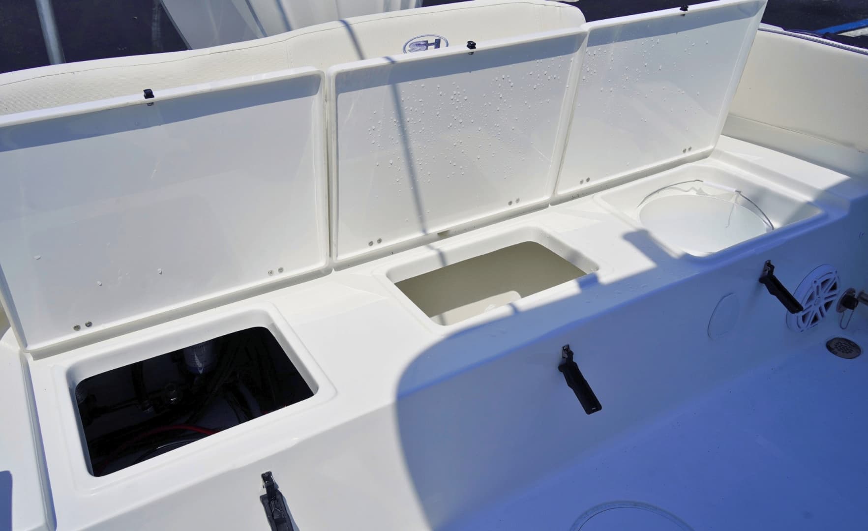 2026 Sea Hunt Ultra 229