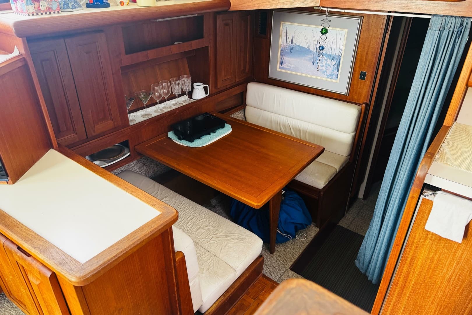 1992 Viking 35 Convertible