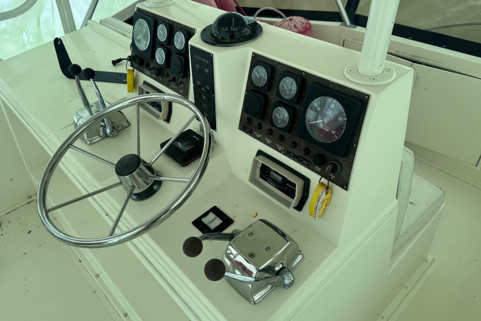 1992 Viking 35 Convertible