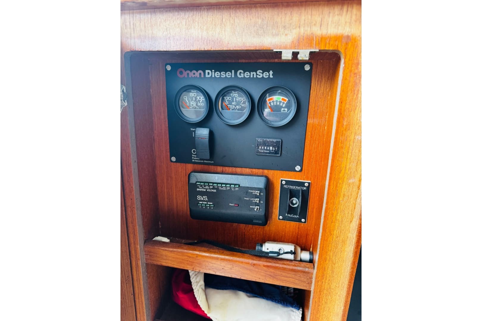 1992 Viking 35 Convertible