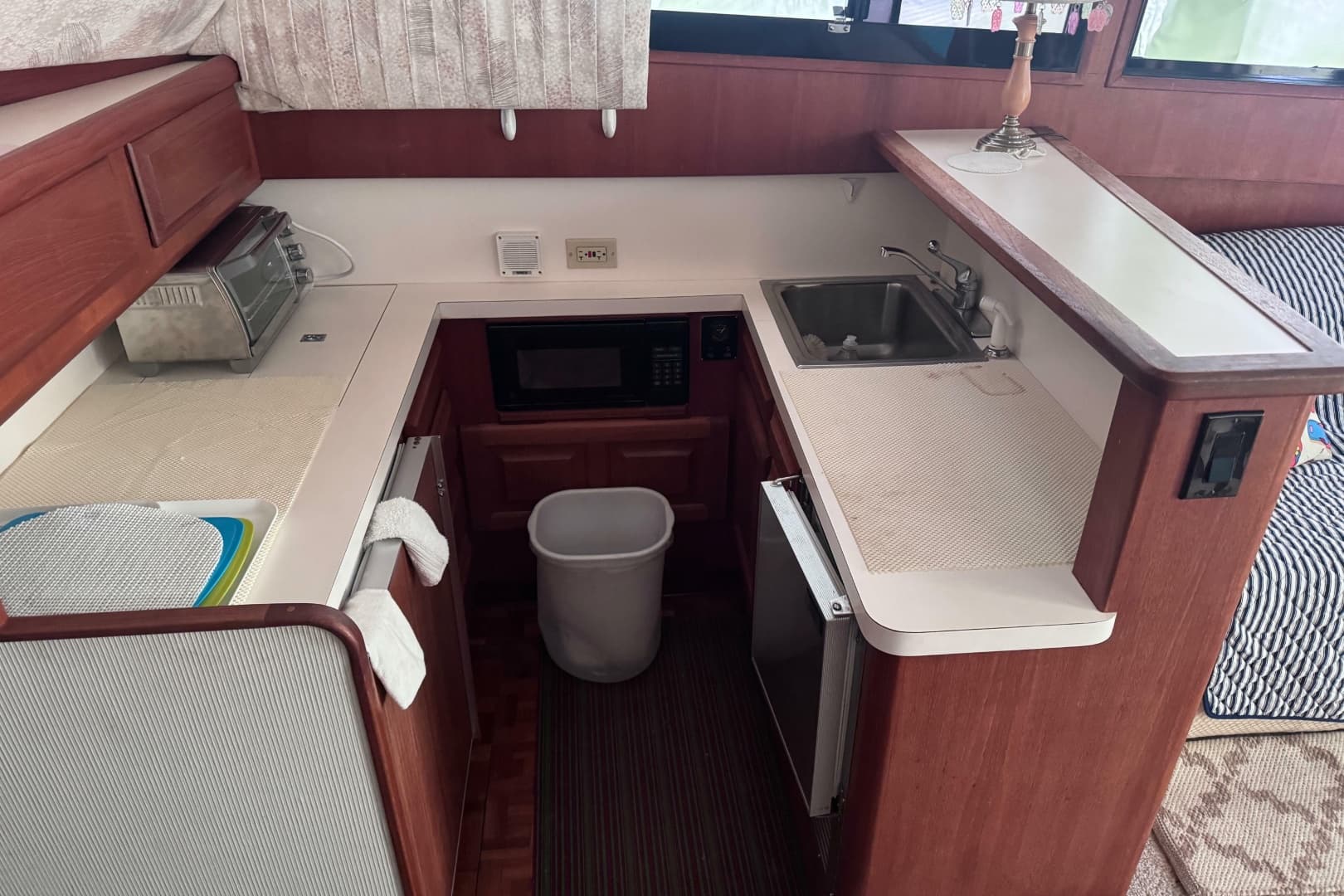 1992 Viking 35 Convertible