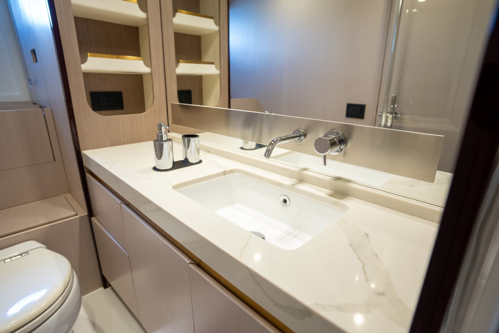 2018 Azimut 60 Flybridge
