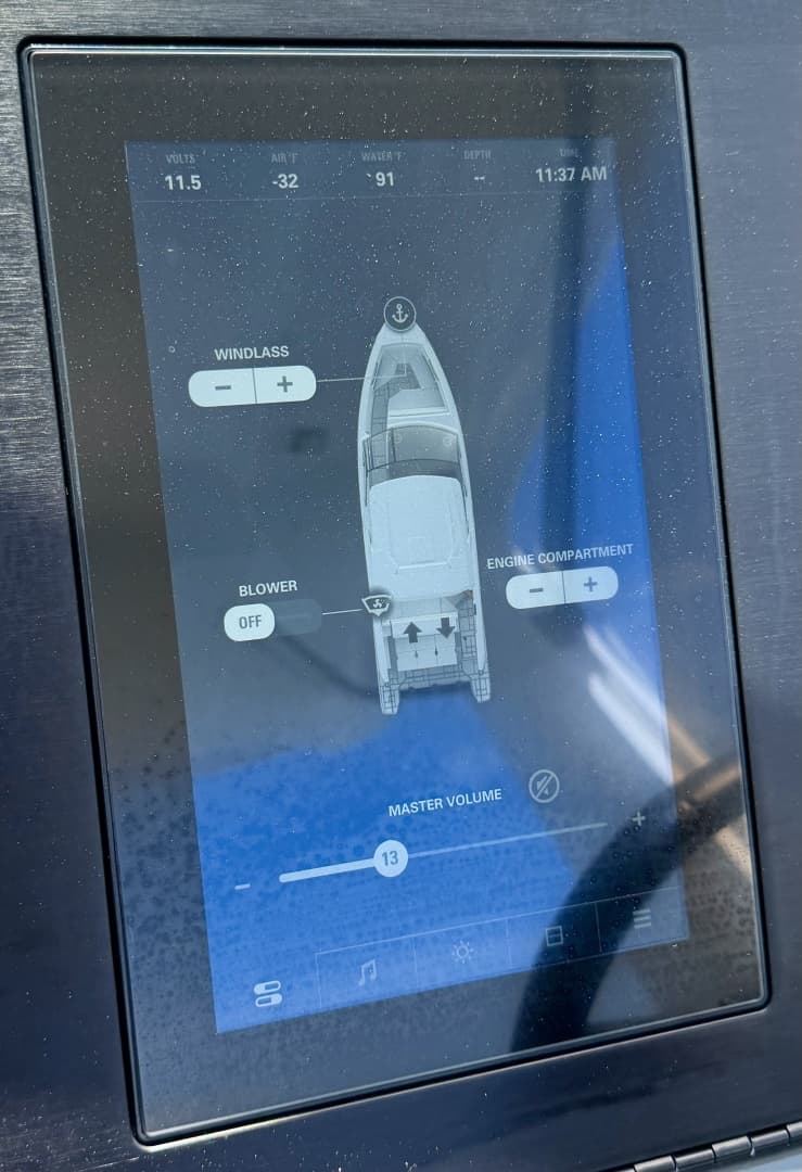 2022 Aviara AV32 OB