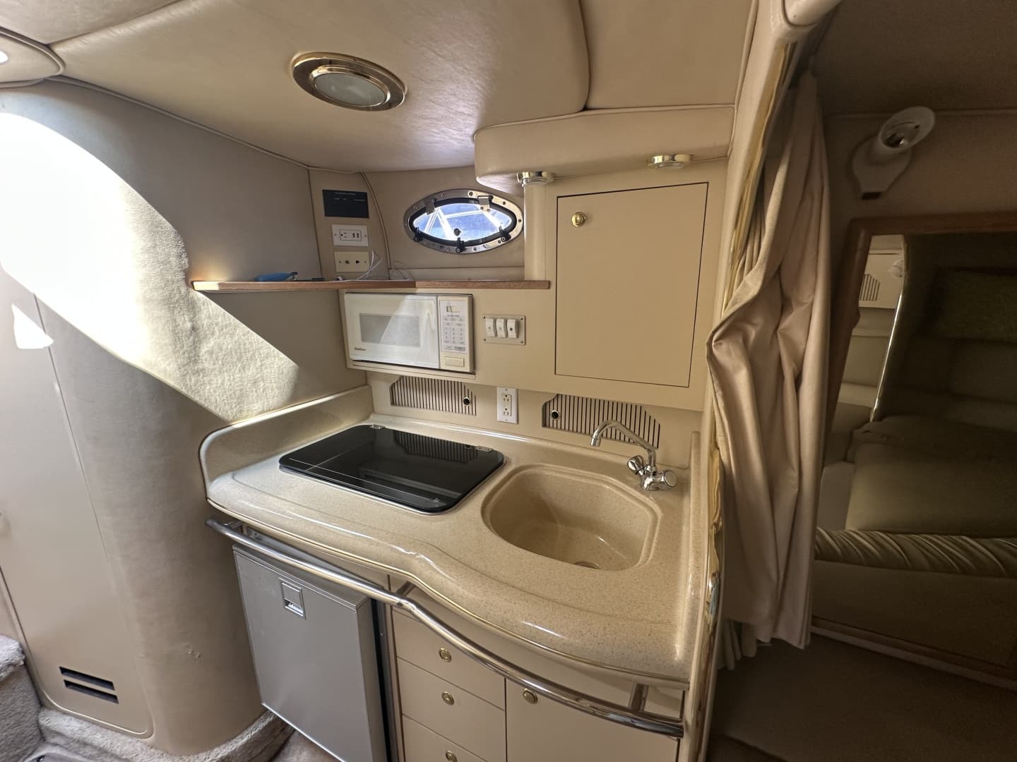 1998 Sea Ray 290 Sundancer
