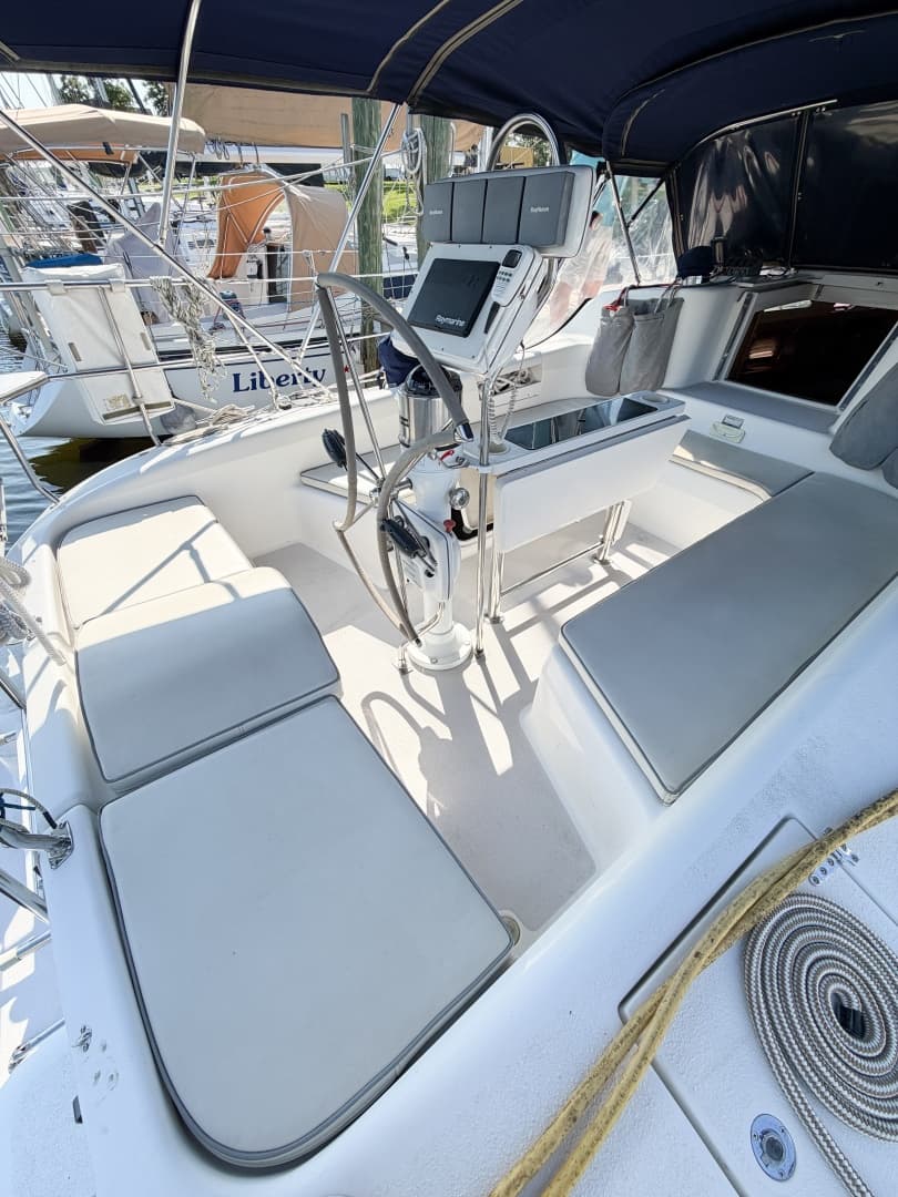 2000 Catalina 380