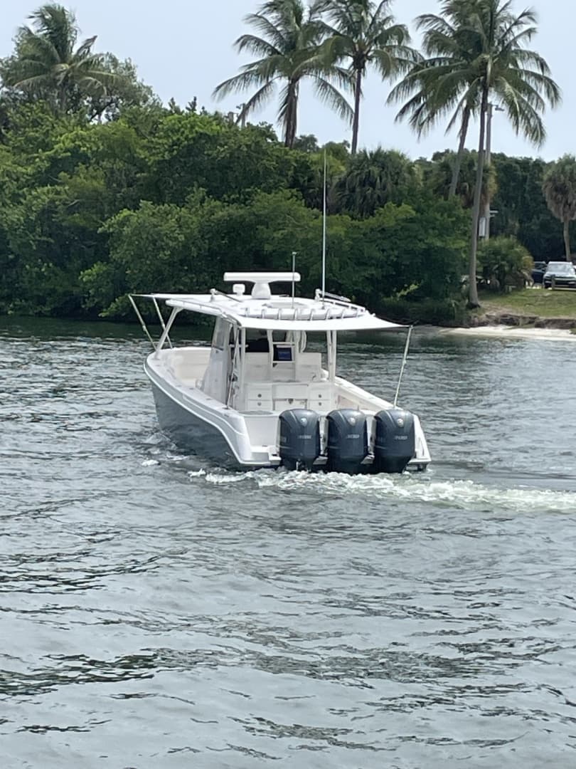 2015 Everglades 355CCX