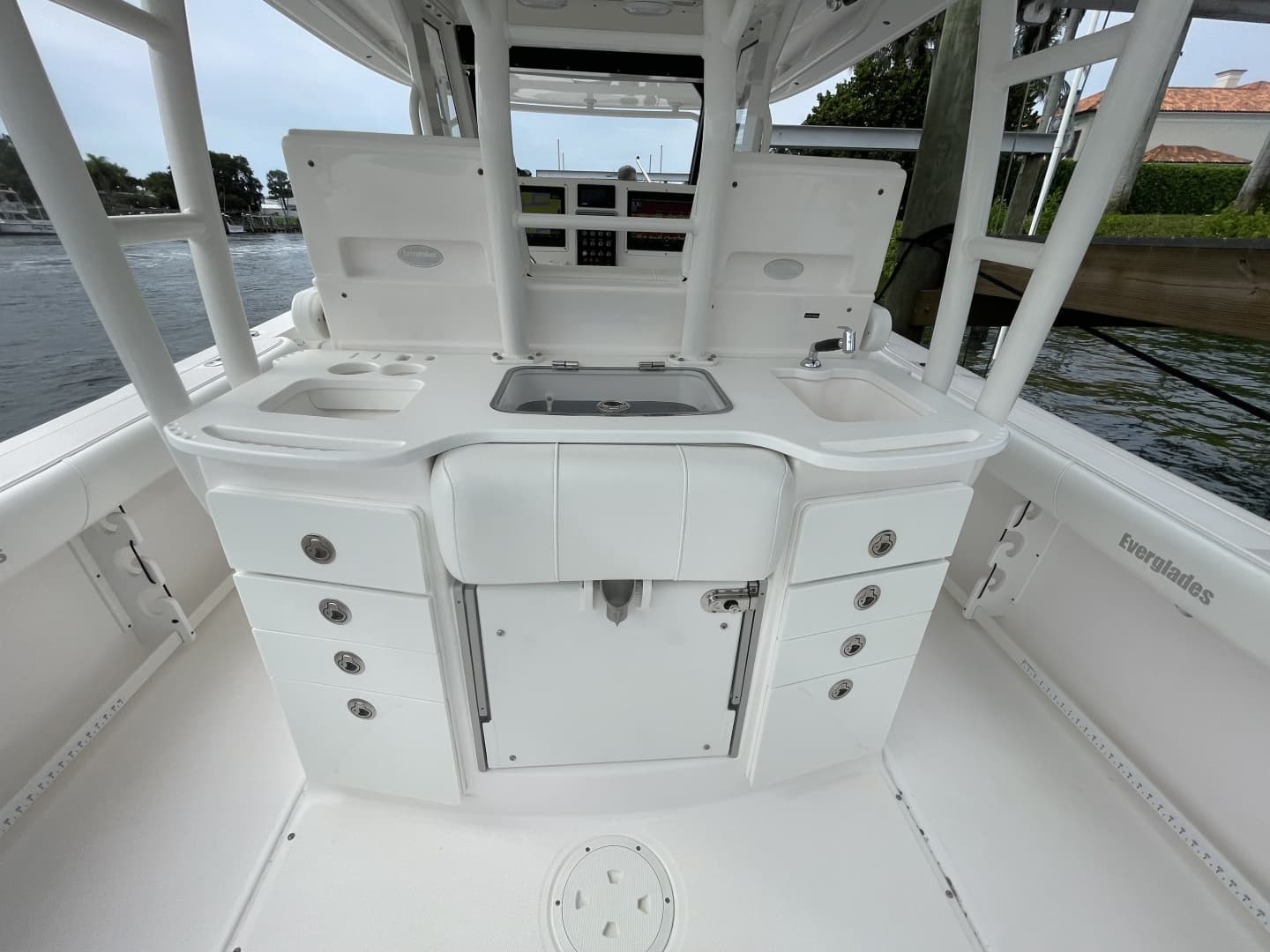 2015 Everglades 355CCX