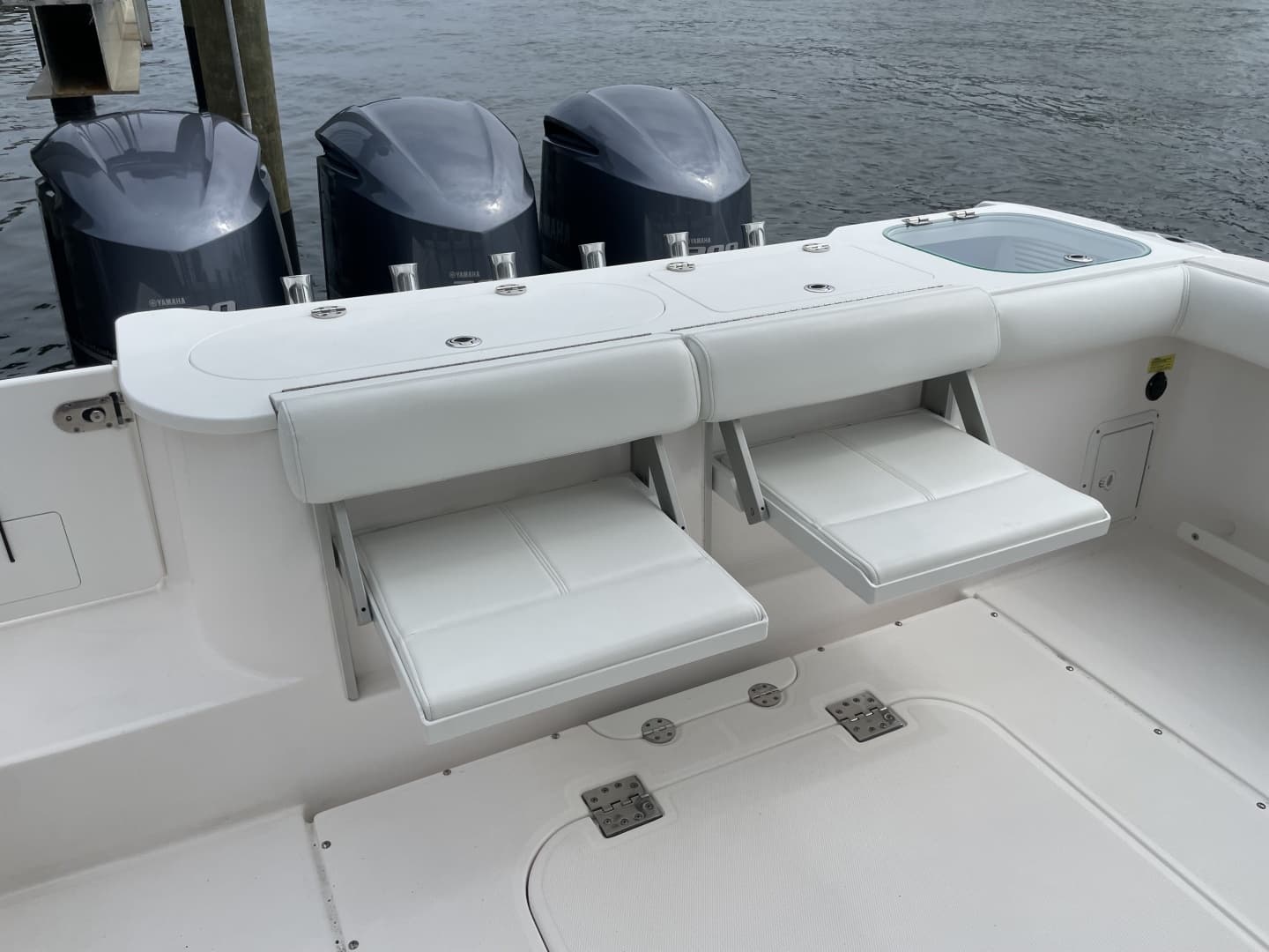 2015 Everglades 355CCX