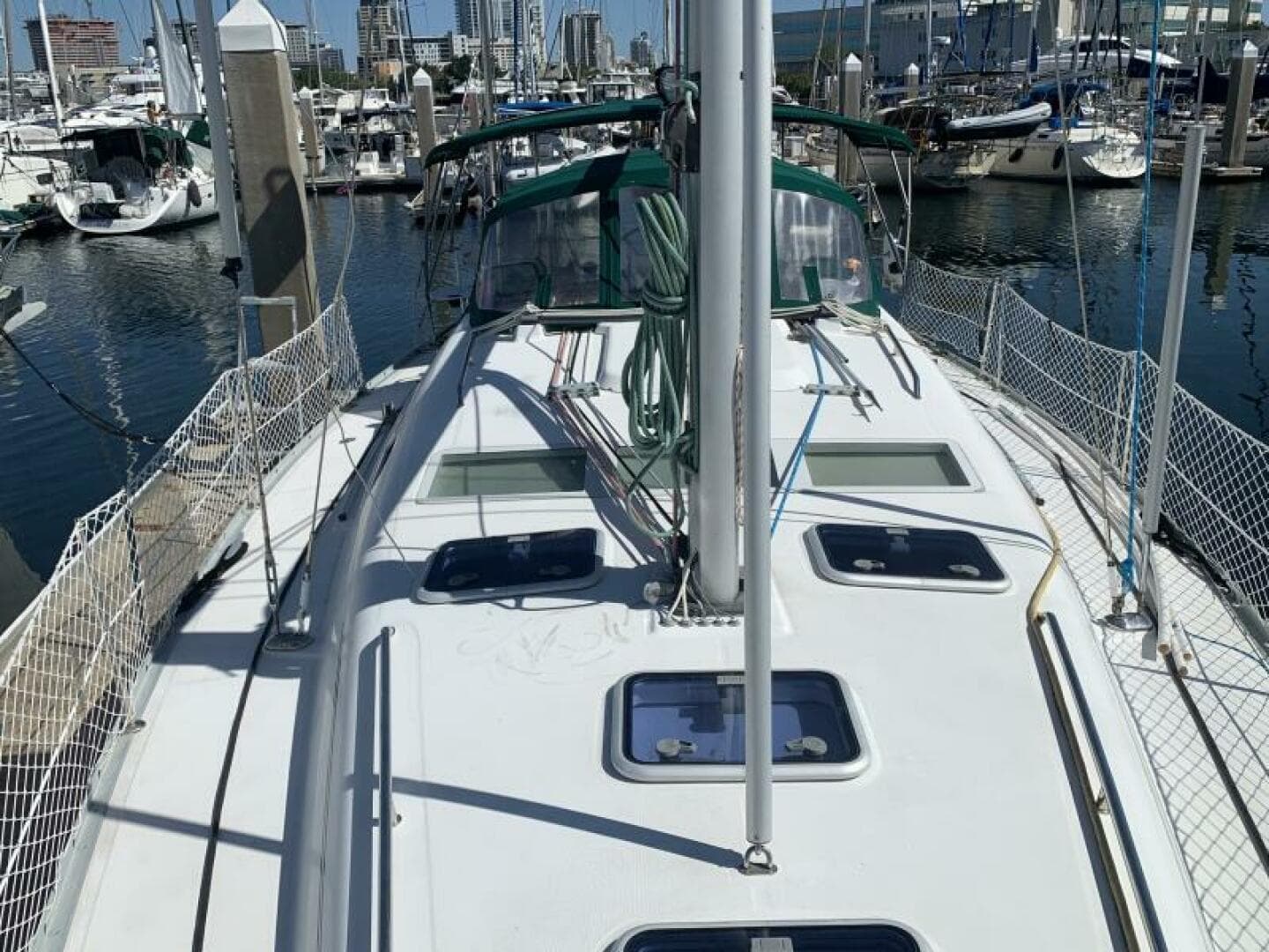 2004 Beneteau Oceanis 393