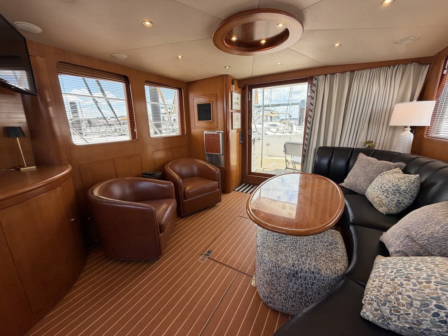 2005 Ocean Alexander 