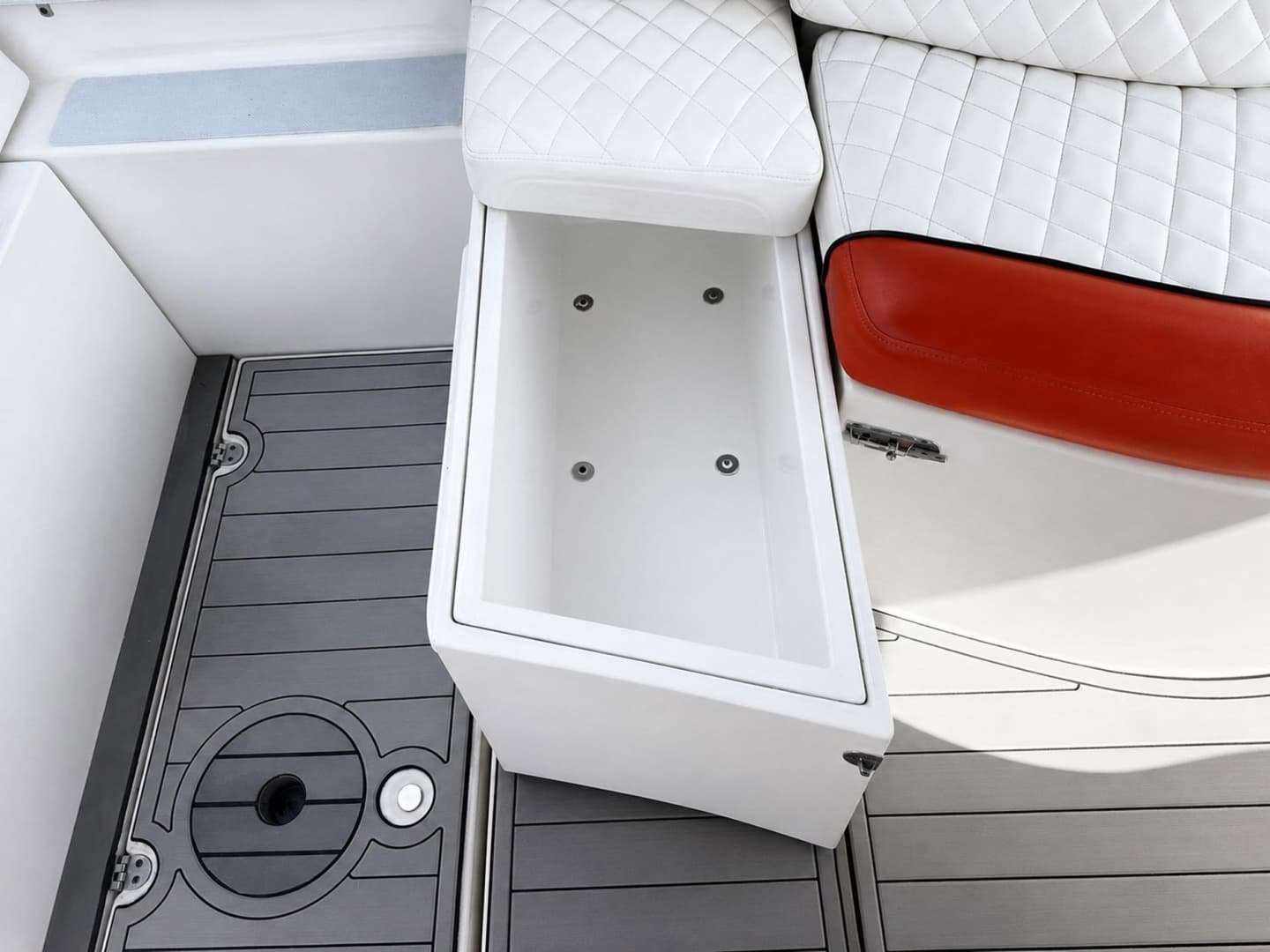 2012 Rinker 310 Express Cruiser